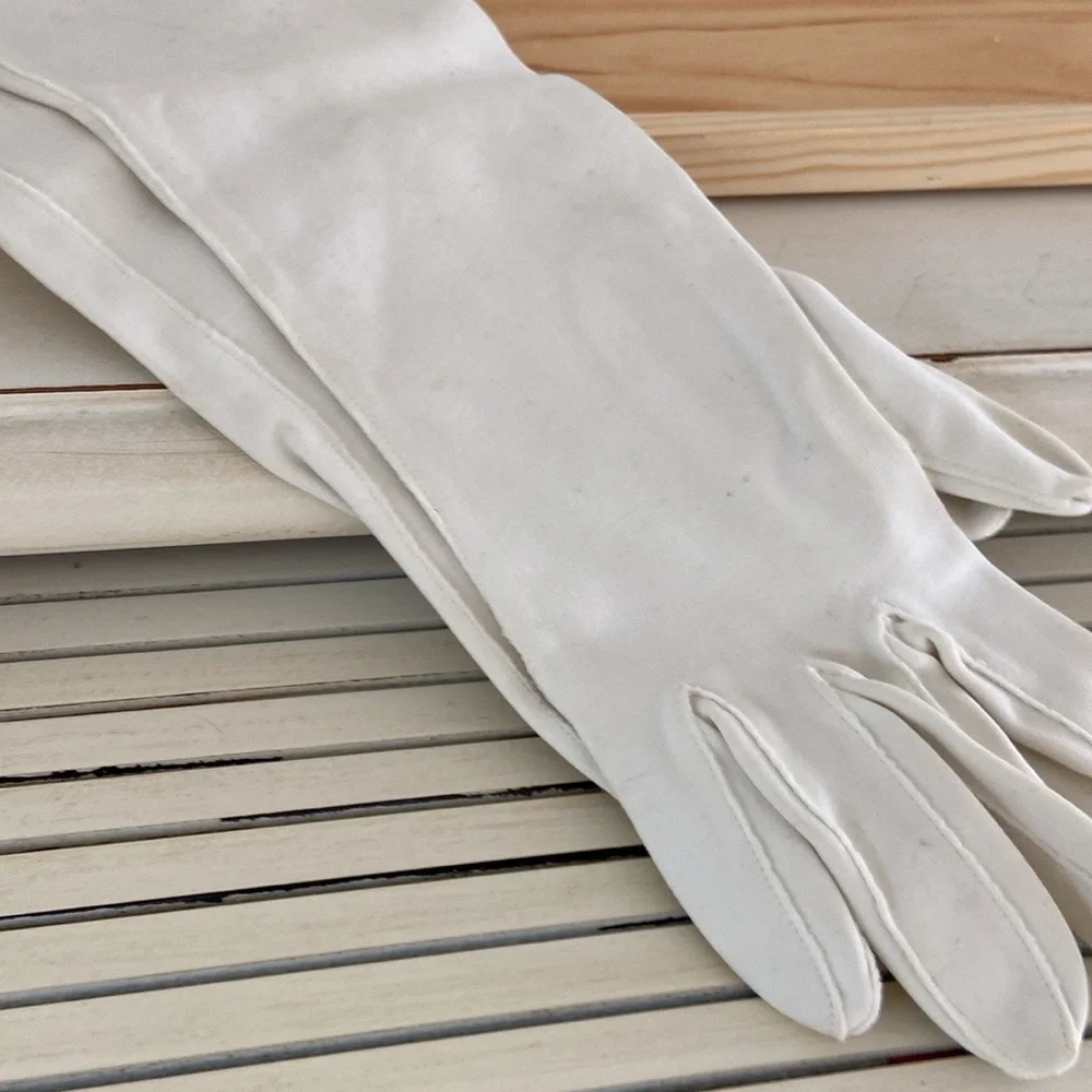 Old Hollywood Glamor Womens Classic Vintage White Spring Easter Church Gloves